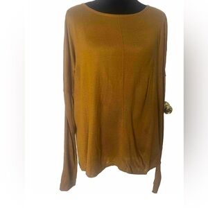 Women’s H&M size M, golden mustard colored seamed‎ tunic sweater.